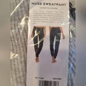 ALO YOGA  Muse Sweatpant  Never Worn. Still in the bag